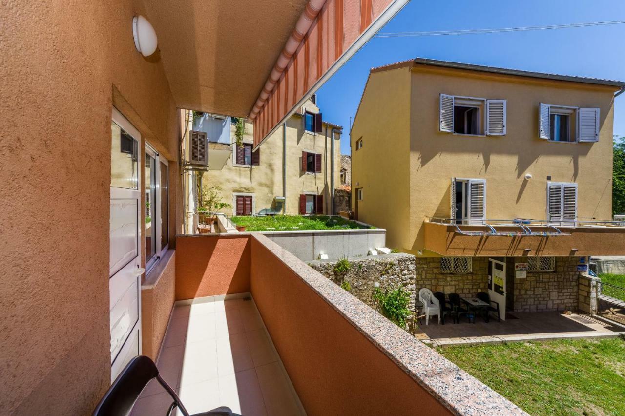Appartement Simoni Zd *